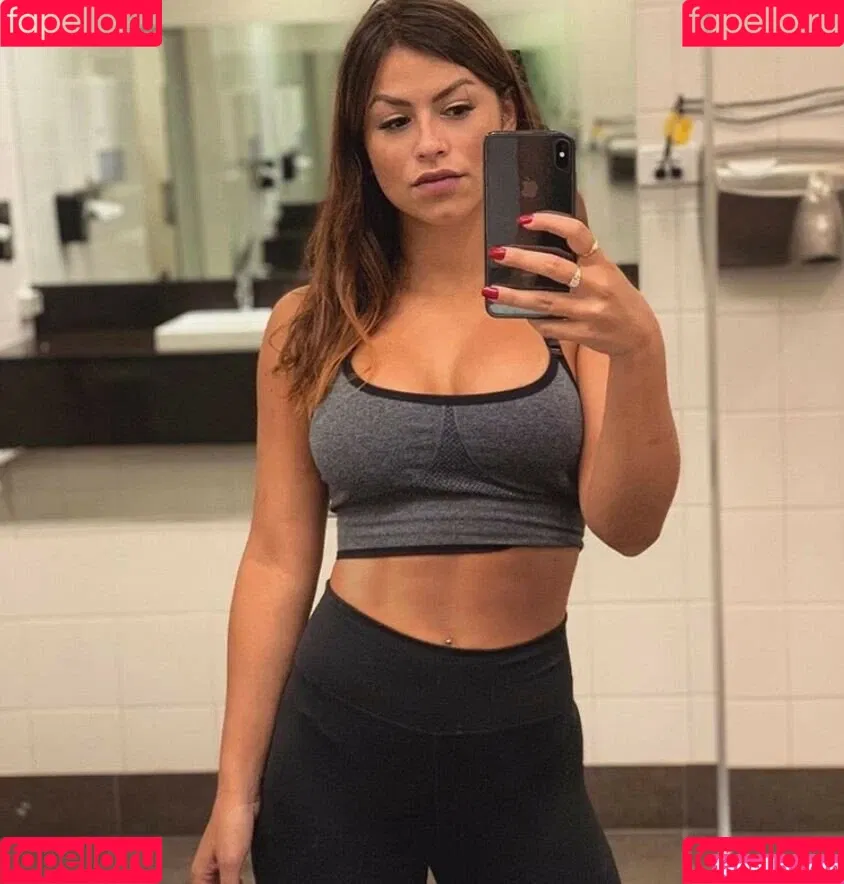 Justine Reine Marie / justinereineee / justinereinemarie Onlyfans Photo Gallery 