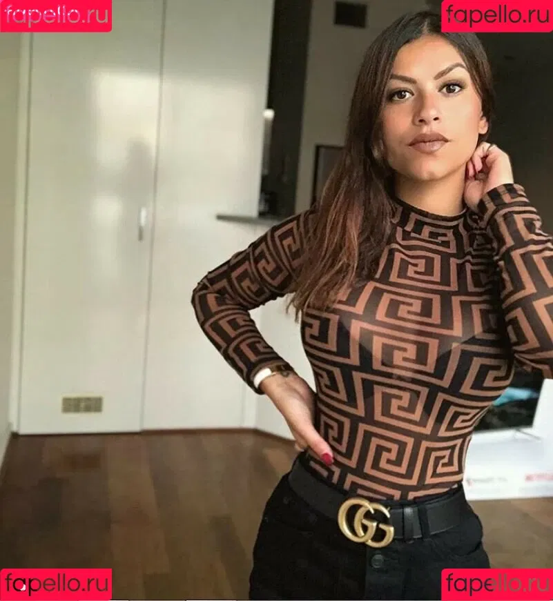 Justine Reine Marie / justinereineee / justinereinemarie Onlyfans Photo Gallery 