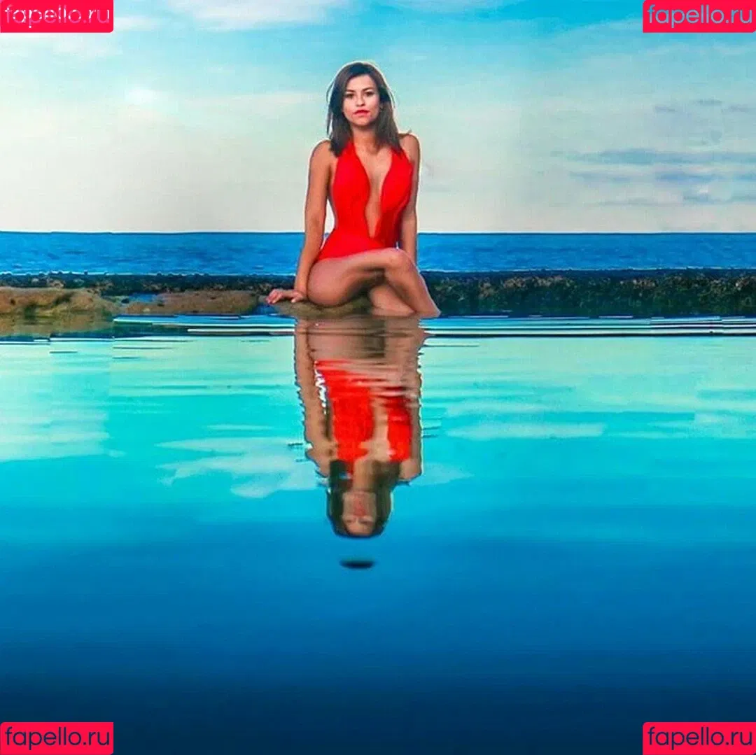 Justine Reine Marie / justinereineee / justinereinemarie Onlyfans Photo Gallery 