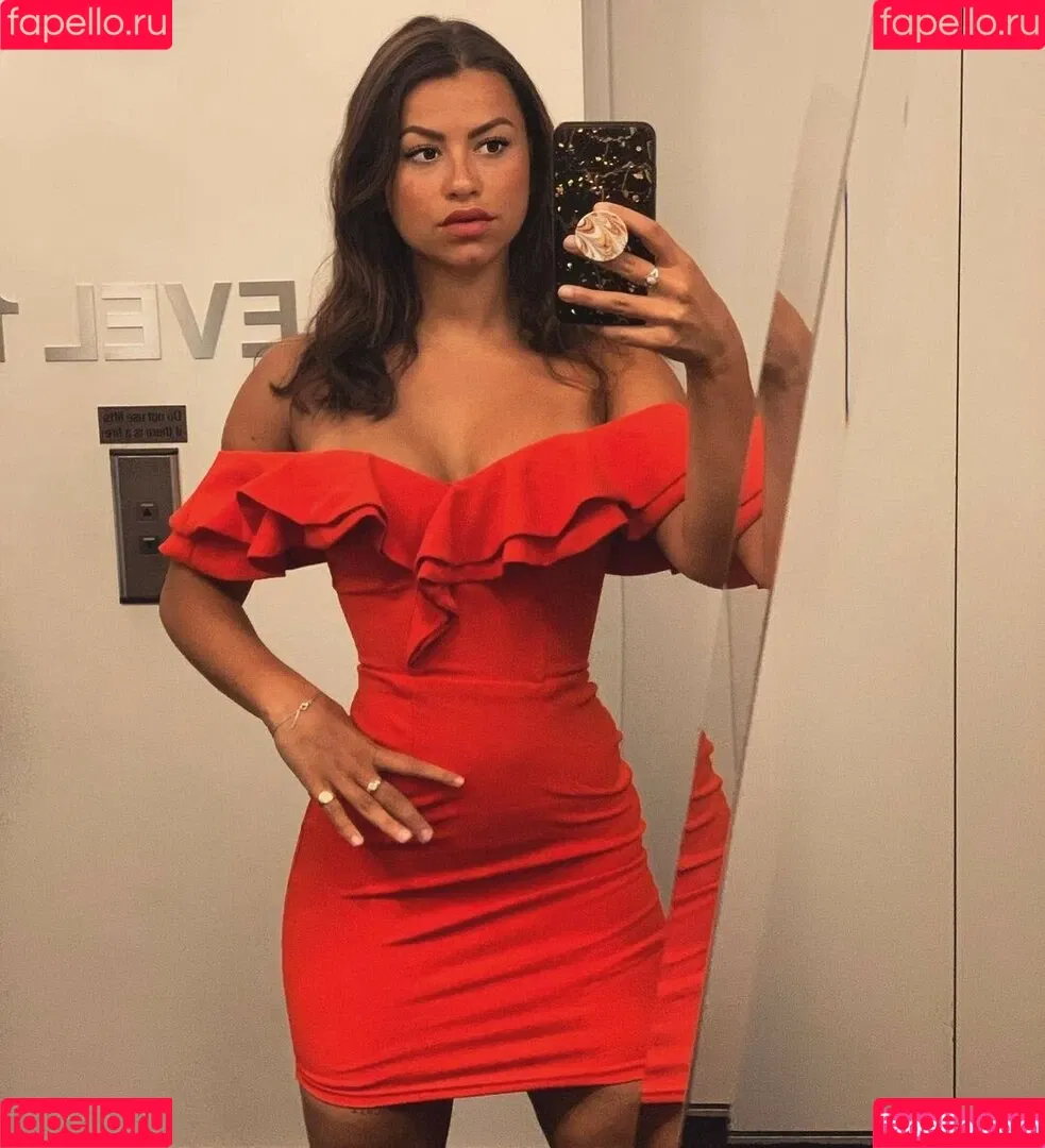 Justine Reine Marie / justinereineee / justinereinemarie Onlyfans Photo Gallery 