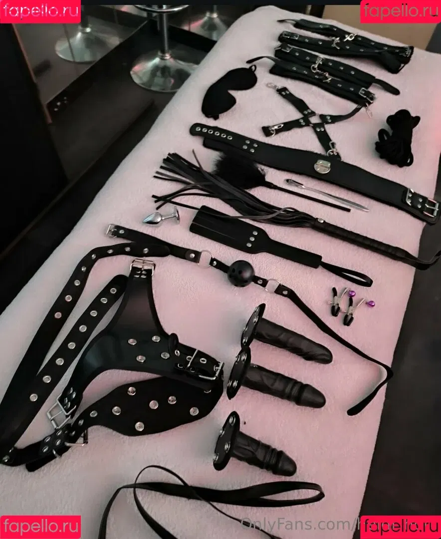 heidi_hott Onlyfans Photo Gallery 