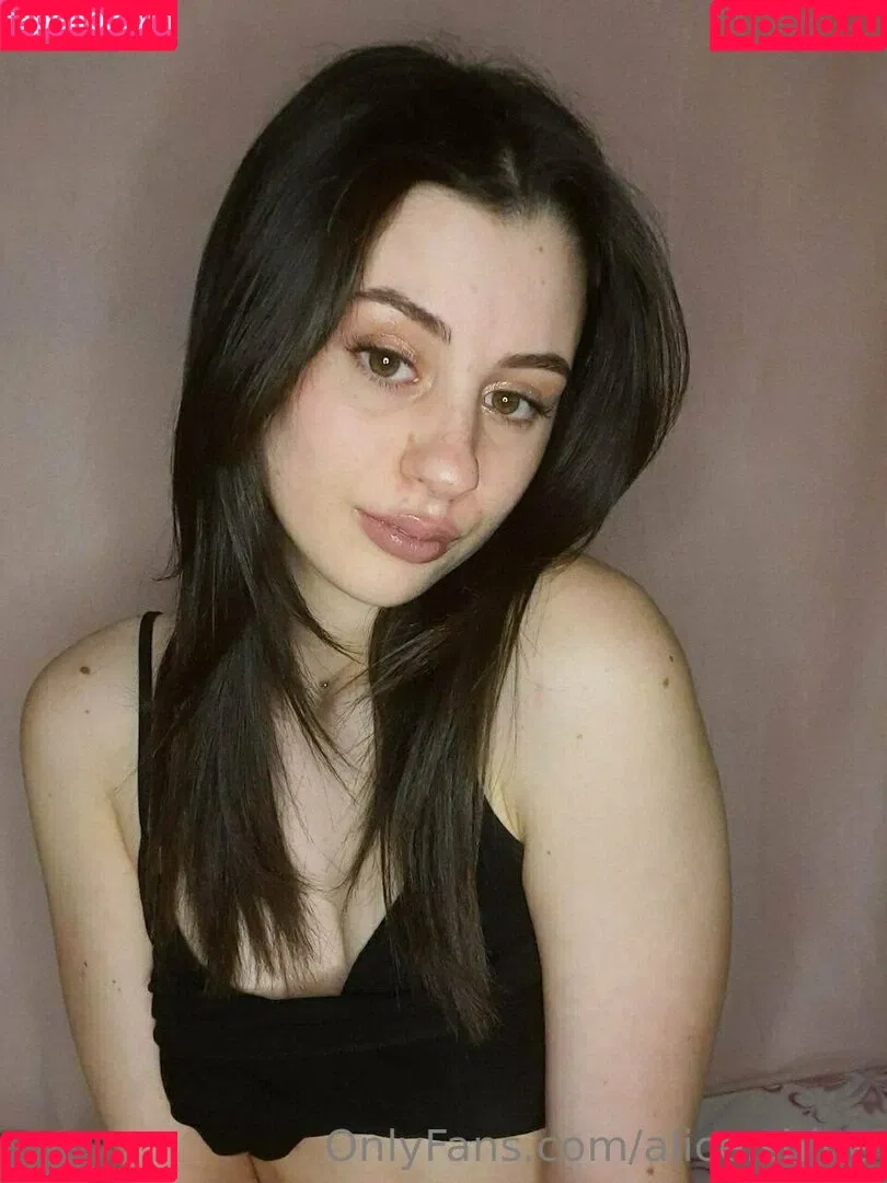 alice.shine / aliceshine99 Onlyfans Photo Gallery 