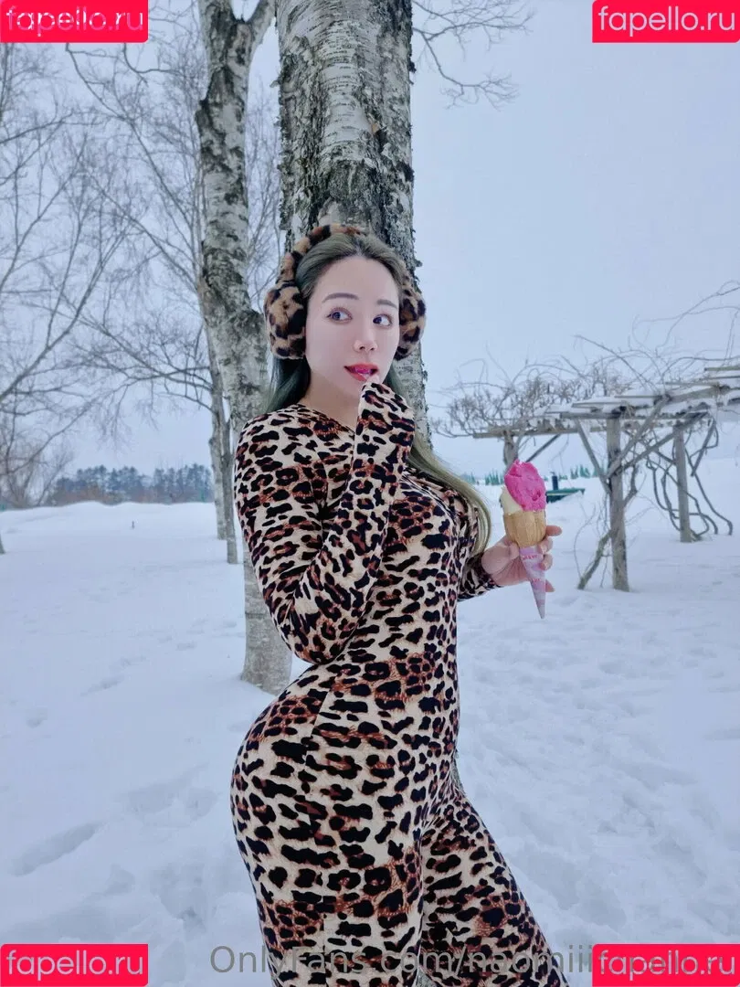 Naomiiichannel / naomiii517 / naomiiihub Onlyfans Photo Gallery 