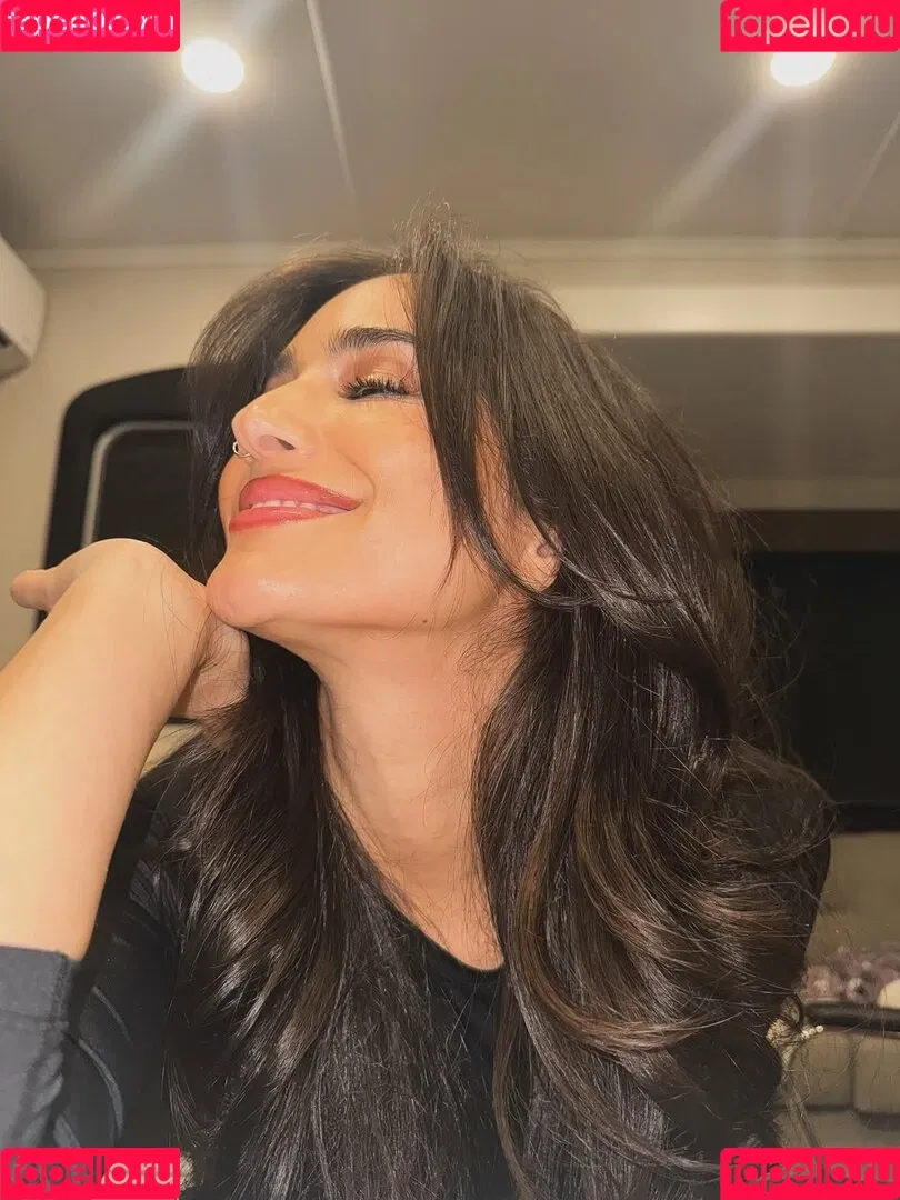 Sol Rodriguez / solrodr Onlyfans Photo Gallery 