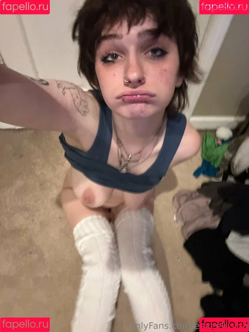 eeveelusion / jhedguevaratattoos Onlyfans Photo Gallery 