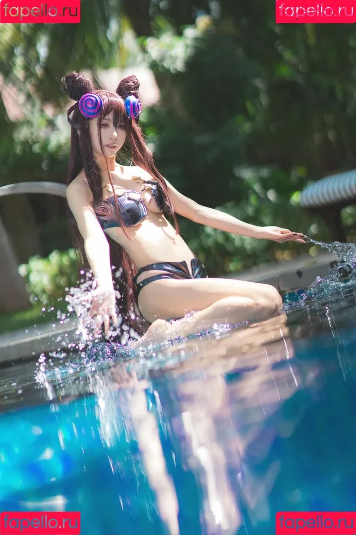 Shuimiaoaqua / aqua_cosplay / 水淼aqua Onlyfans Photo Gallery 