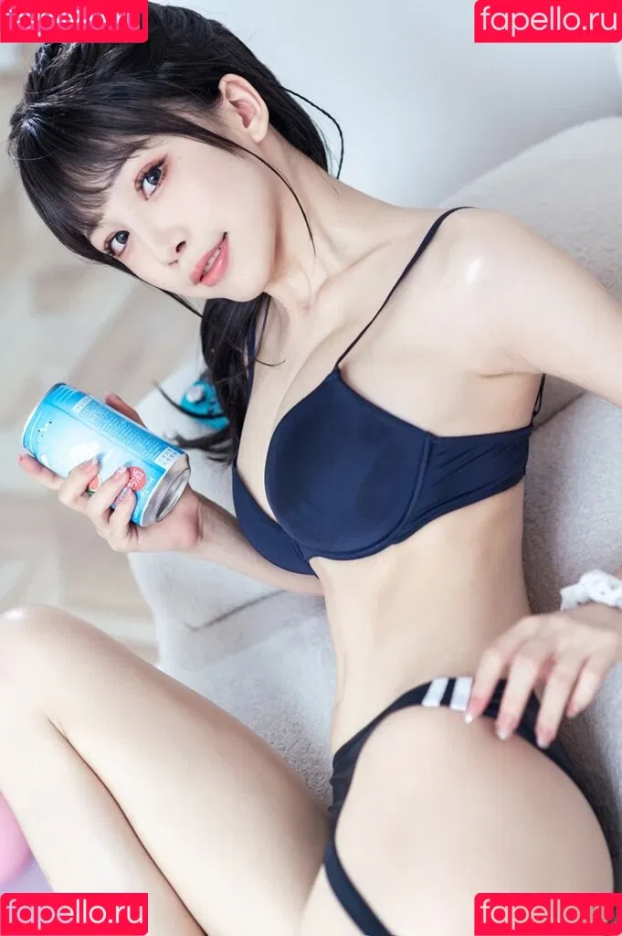 Shuimiaoaqua / aqua_cosplay / 水淼aqua Onlyfans Photo Gallery 