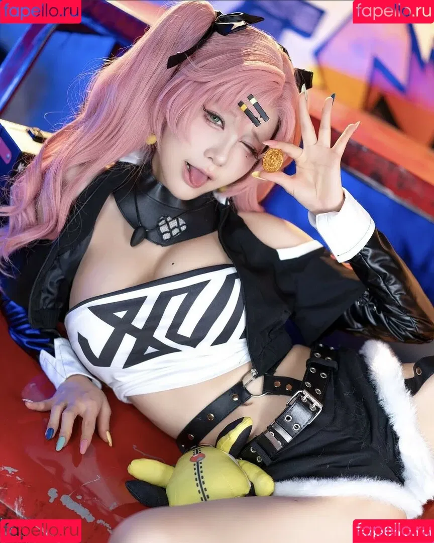 Shuimiaoaqua / aqua_cosplay / 水淼aqua Onlyfans Photo Gallery 