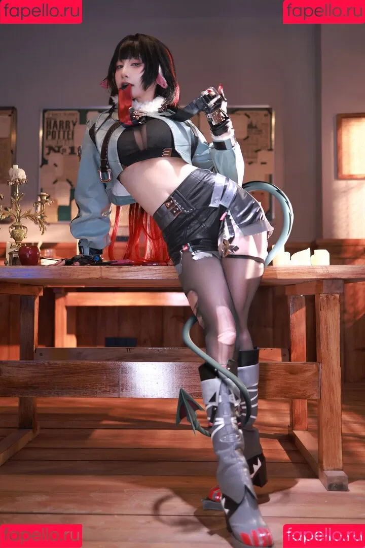 Shuimiaoaqua / aqua_cosplay / 水淼aqua Onlyfans Photo Gallery 