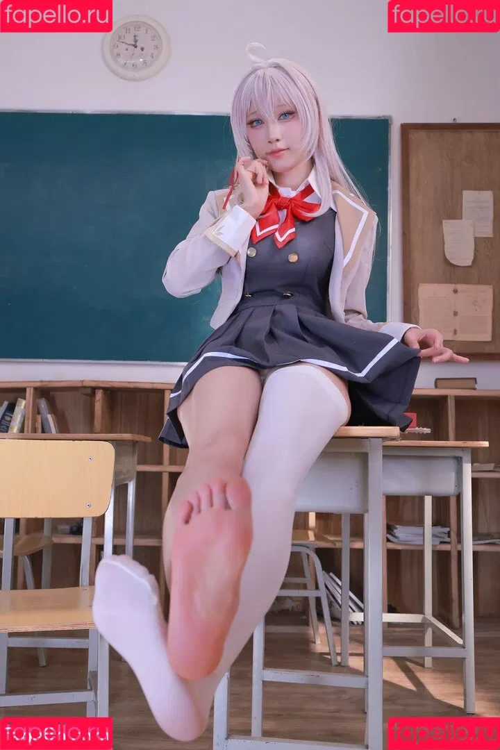 Shuimiaoaqua / aqua_cosplay / 水淼aqua Onlyfans Photo Gallery 