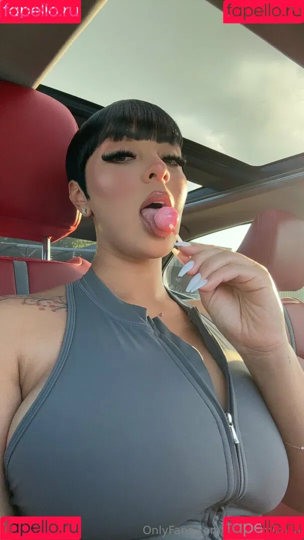 Mortalmikasa / reel Onlyfans Photo Gallery 