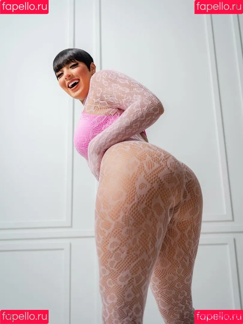 Mortalmikasa / reel Onlyfans Photo Gallery 