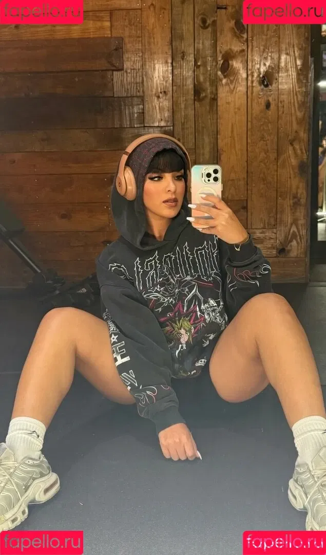 Mortalmikasa / reel Onlyfans Photo Gallery 