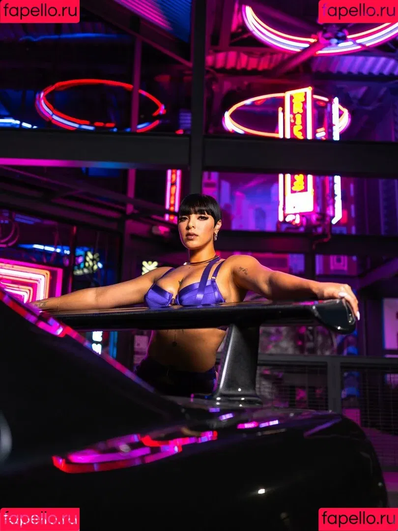 Mortalmikasa / reel Onlyfans Photo Gallery 