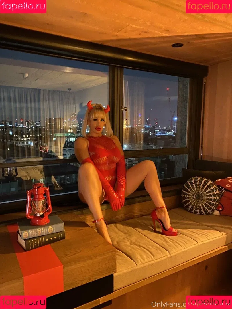 more_milf Onlyfans Photo Gallery 