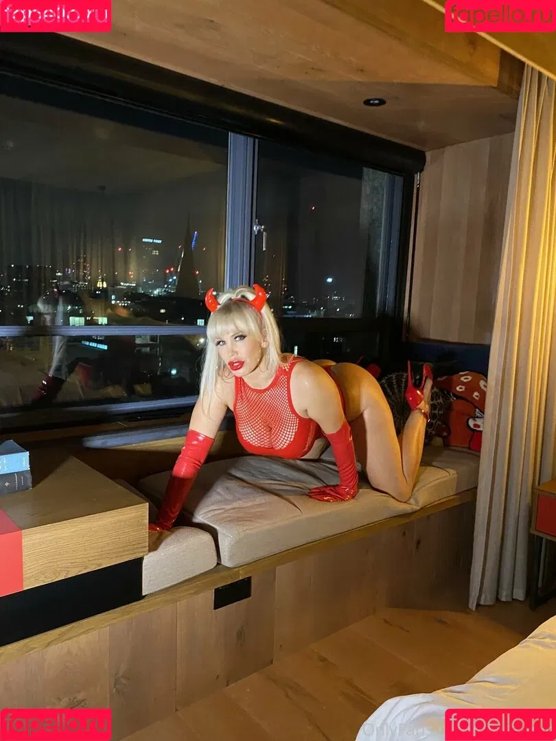 more_milf Onlyfans Photo Gallery 