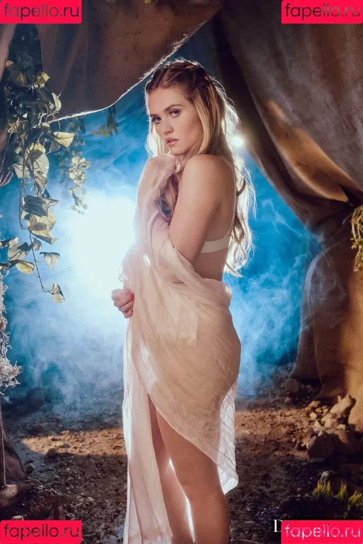 Angie Faith / Angiechatur / angie_faithh / angiefaith Onlyfans Photo Gallery 