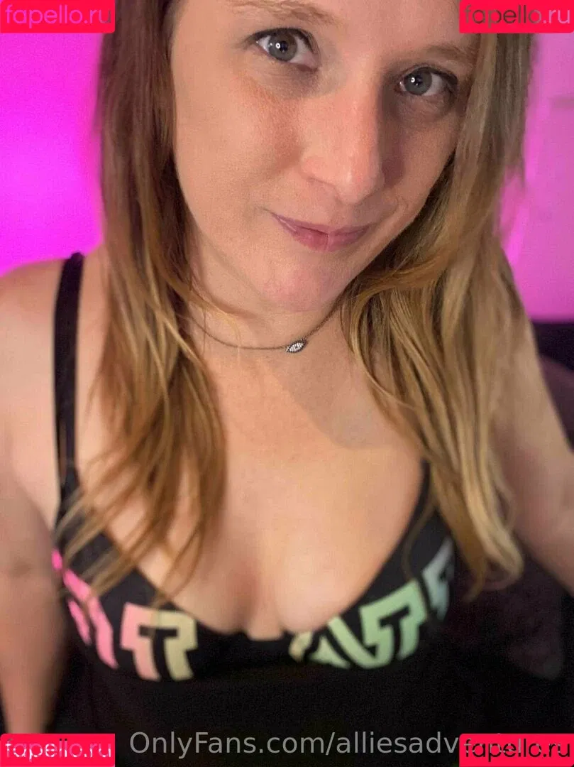 allies.adventures / alliesadventures Onlyfans Photo Gallery 