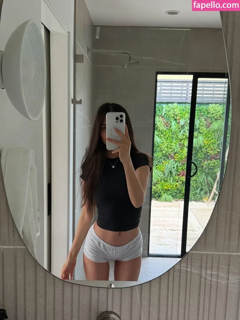 Caryn Marjorie Onlyfans Photo Gallery 