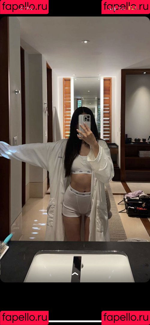 Caryn Marjorie Onlyfans Photo Gallery 