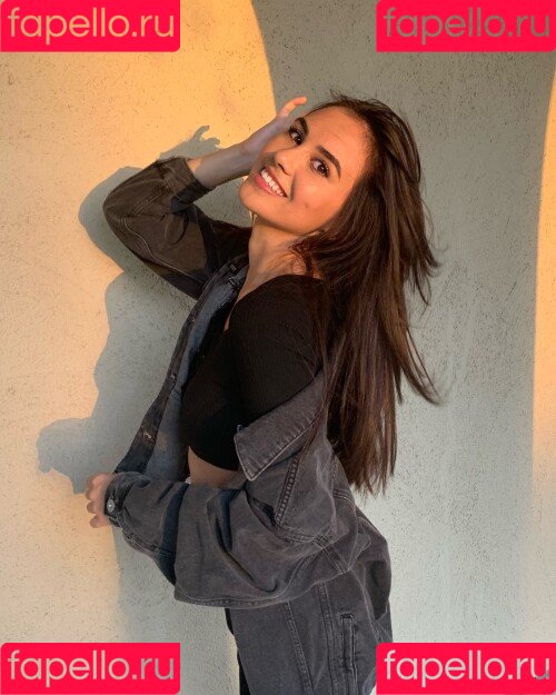 Caryn Marjorie Onlyfans Photo Gallery 