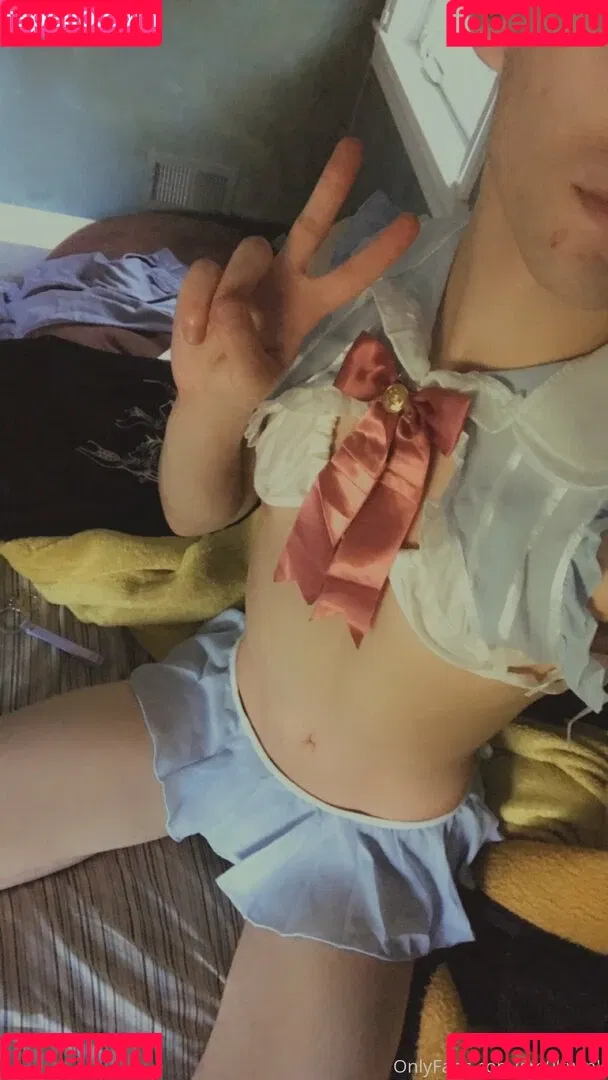 0abeba.x.oshseri0 / sm0ltwink Onlyfans Photo Gallery 