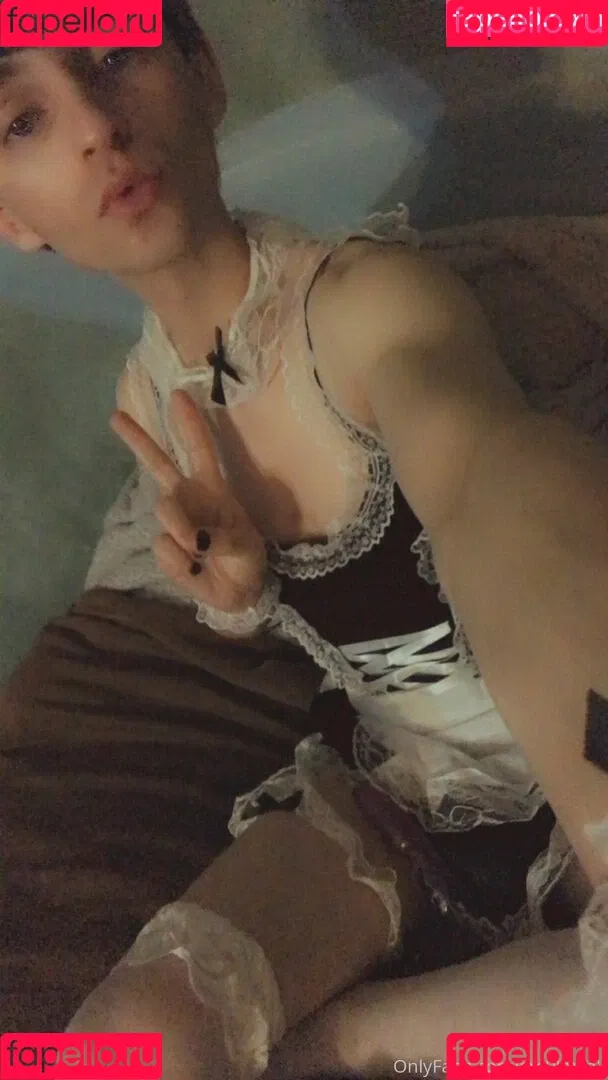 0abeba.x.oshseri0 / sm0ltwink Onlyfans Photo Gallery 