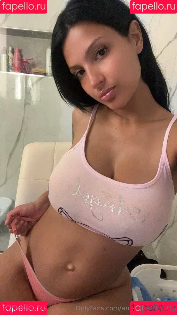 amandastripperr / littleamandablank Onlyfans Photo Gallery 
