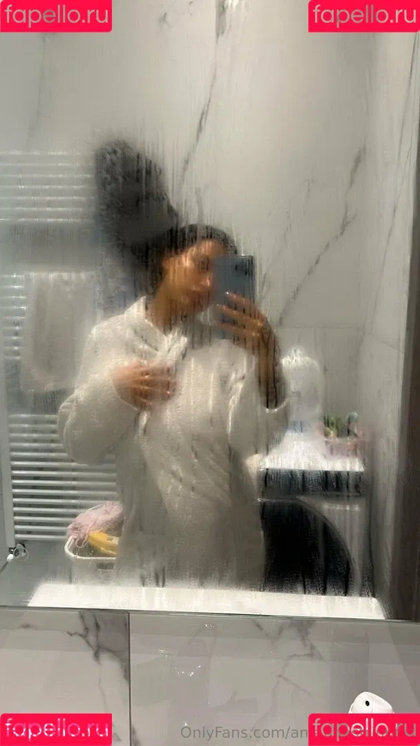 amandastripperr / littleamandablank Onlyfans Photo Gallery 