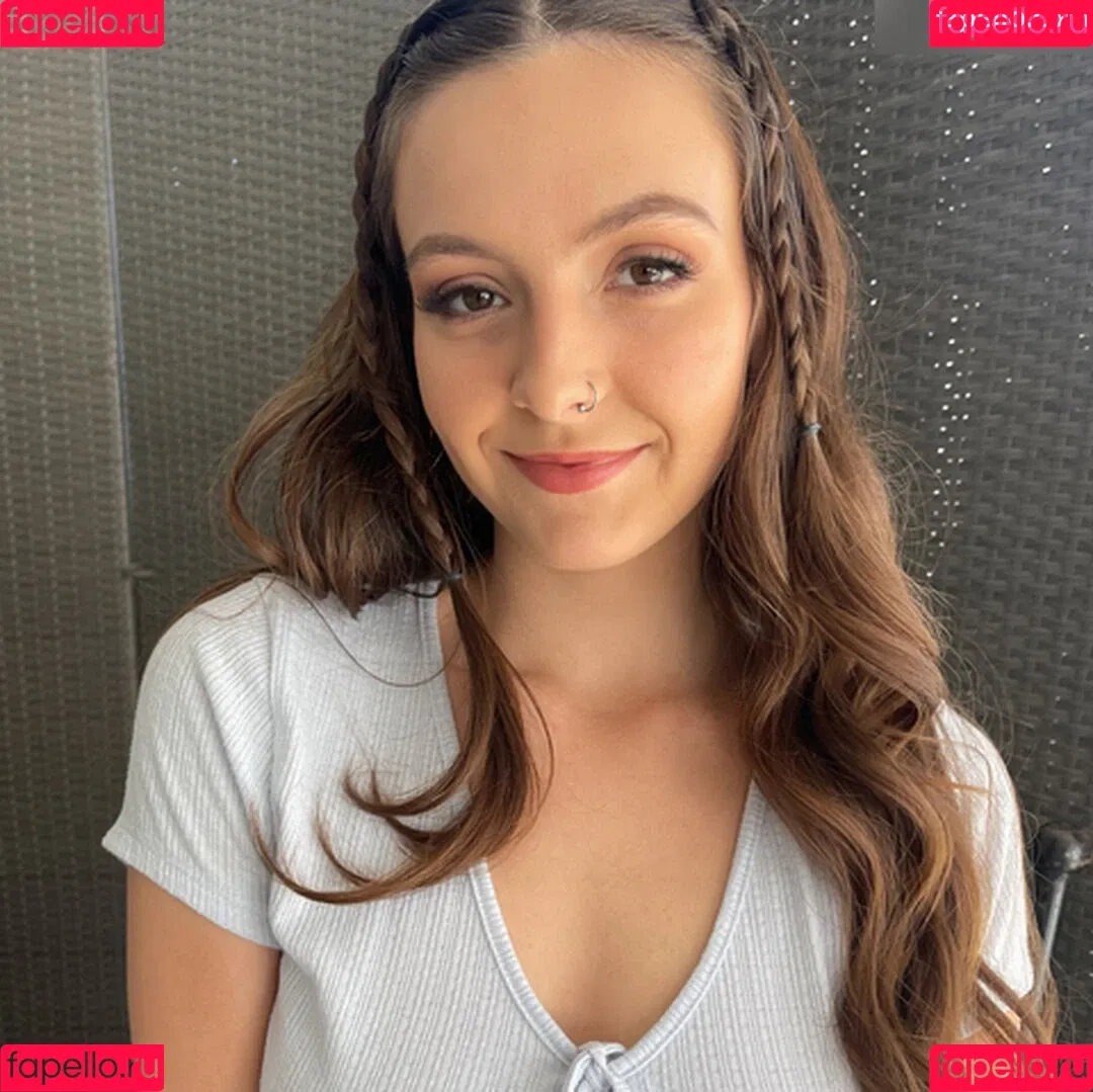 Serena Hill / SerenaXHill / serenalynehill Onlyfans Photo Gallery 