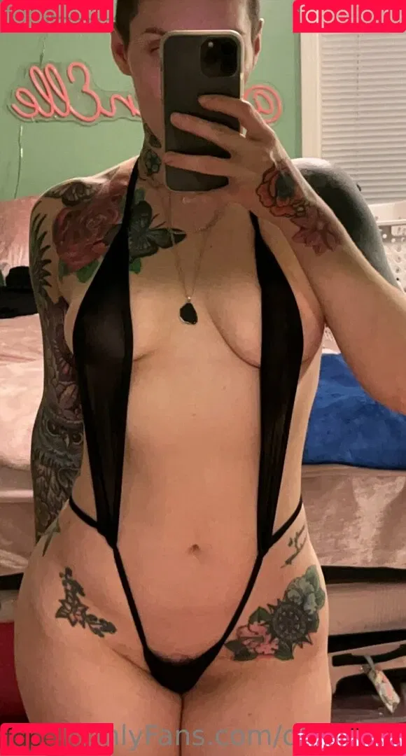 OftenElle / https: Onlyfans Photo Gallery 