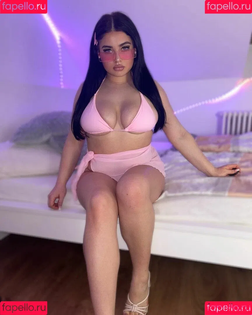 Alisa Allison / Alisa.Sweetyy / AlisaSweetAllison / AlisaxAllison / alisa_allison Onlyfans Photo Gallery 