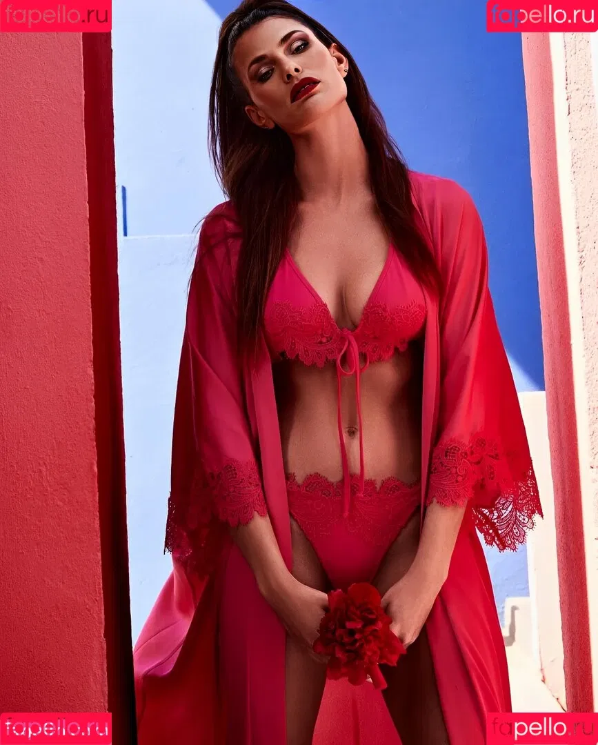 Dayane Mello / Fazenda / dayanemello / dayanemelloreal Onlyfans Photo Gallery 