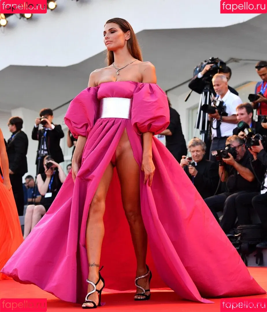 Dayane Mello / Fazenda / dayanemello / dayanemelloreal Onlyfans Photo Gallery 