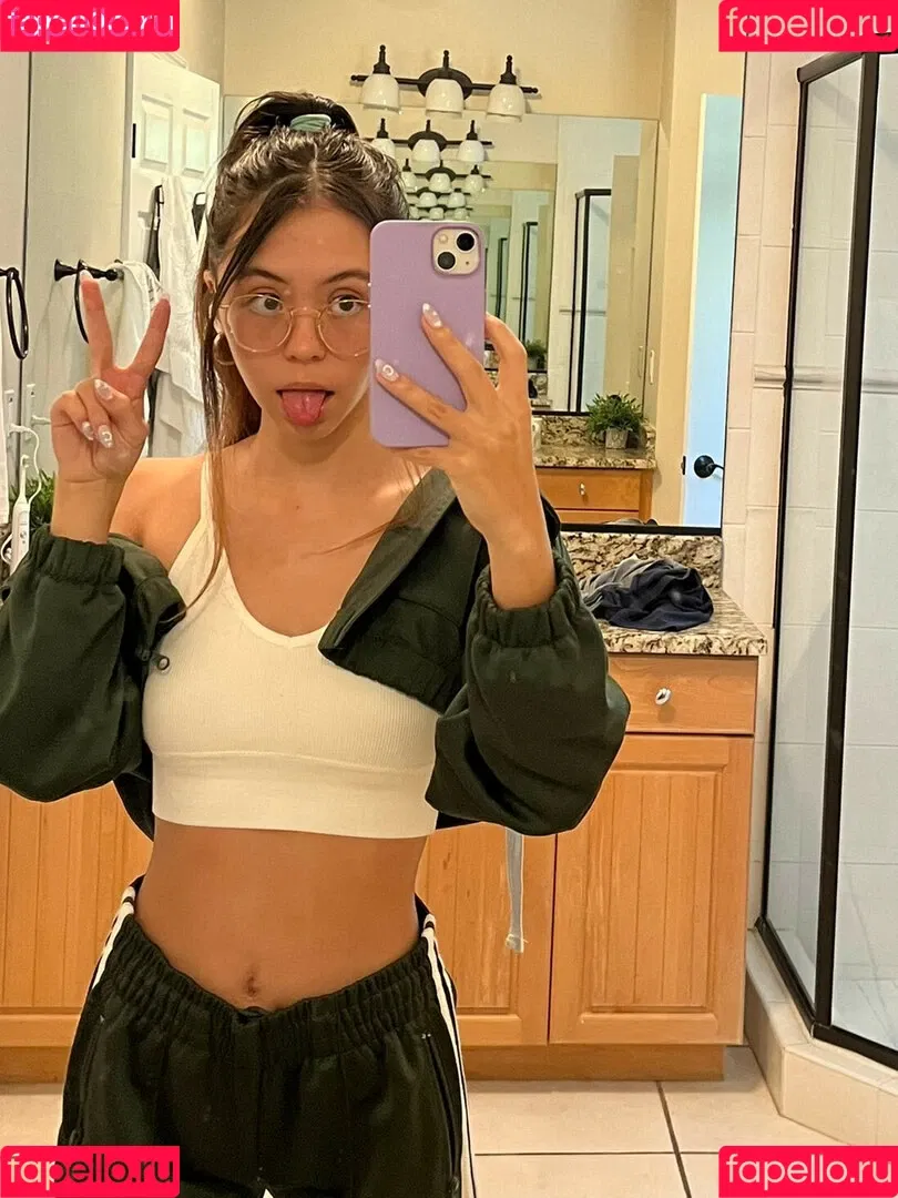 Tiptoe Tingles / tiptoetingles Onlyfans Photo Gallery 