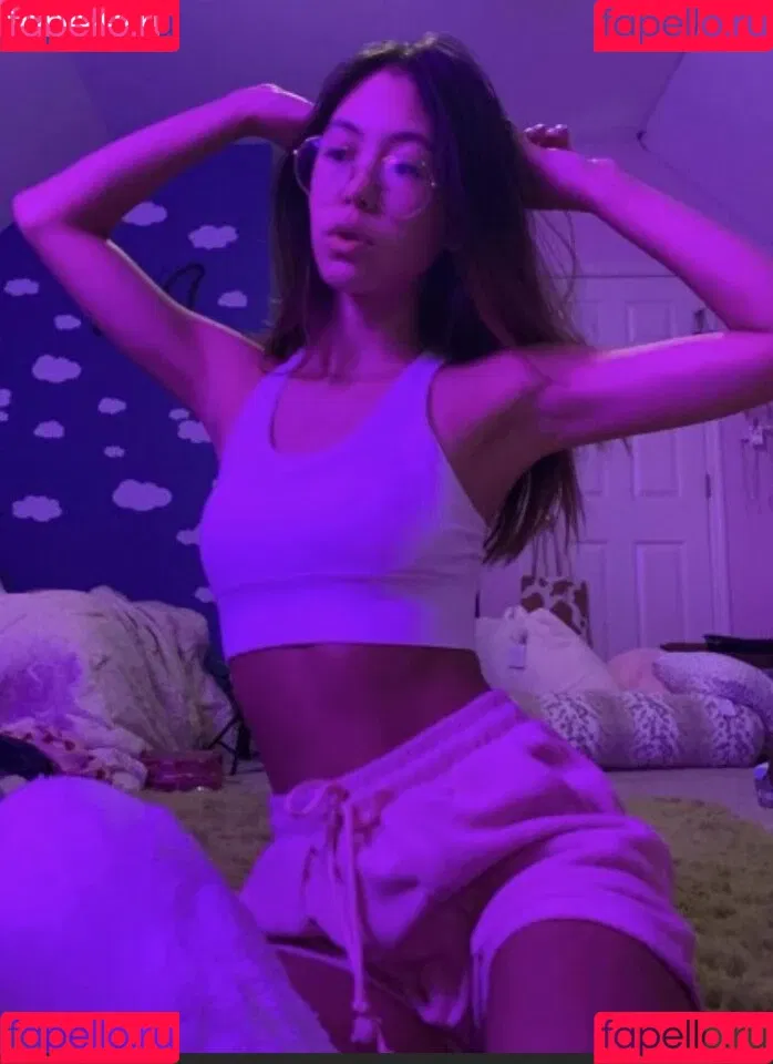 Tiptoe Tingles / tiptoetingles Onlyfans Photo Gallery 