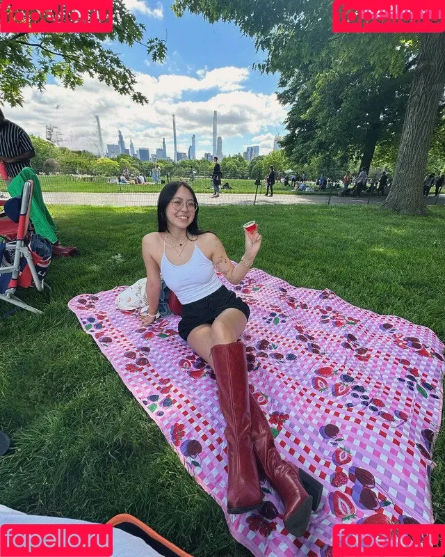 Tiptoe Tingles / tiptoetingles Onlyfans Photo Gallery 