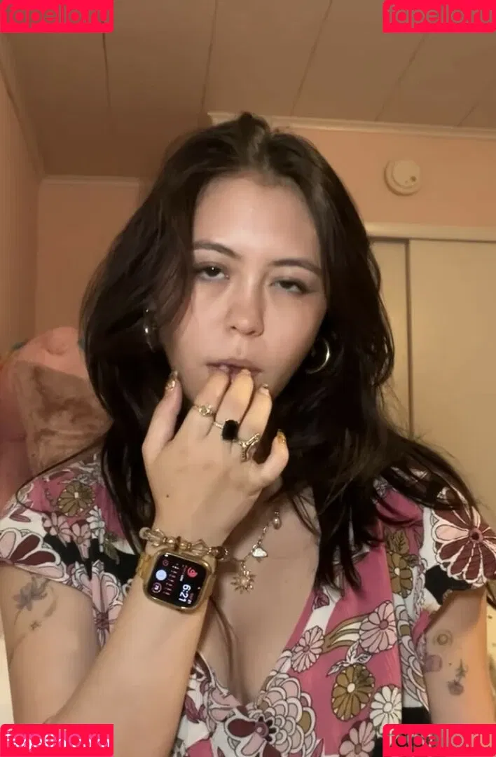 Tiptoe Tingles / tiptoetingles Onlyfans Photo Gallery 