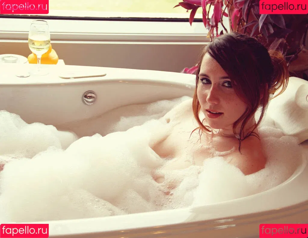 Stephanie Van Rijn / serenitysteph / stephvanrijn Onlyfans Photo Gallery 