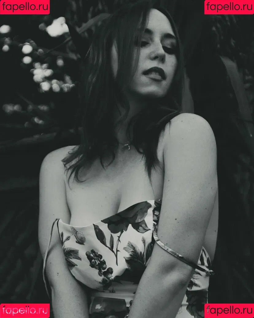 Stephanie Van Rijn / serenitysteph / stephvanrijn Onlyfans Photo Gallery 