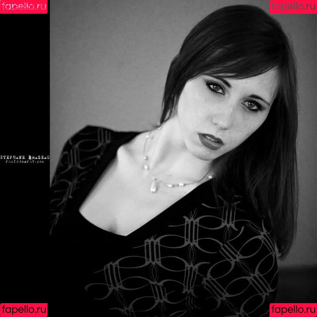 Stephanie Van Rijn / serenitysteph / stephvanrijn Onlyfans Photo Gallery 