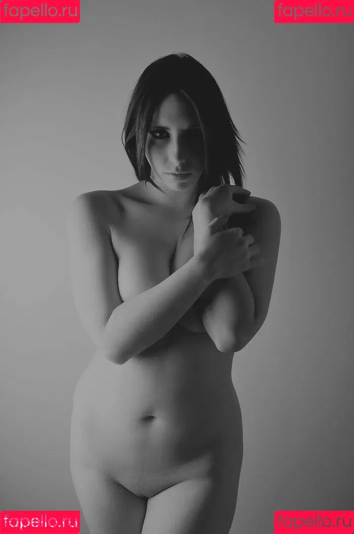 Stephanie Van Rijn / serenitysteph / stephvanrijn Onlyfans Photo Gallery 