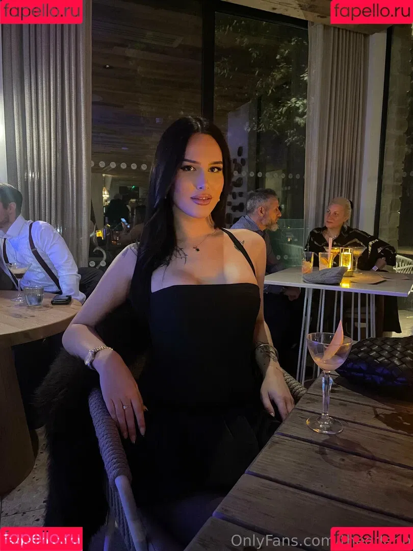 theedenn / theedenn_ Onlyfans Photo Gallery 