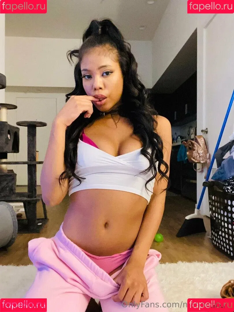 Nia Nacci / NiaNaccixxx / naughtynianacci Onlyfans Photo Gallery 