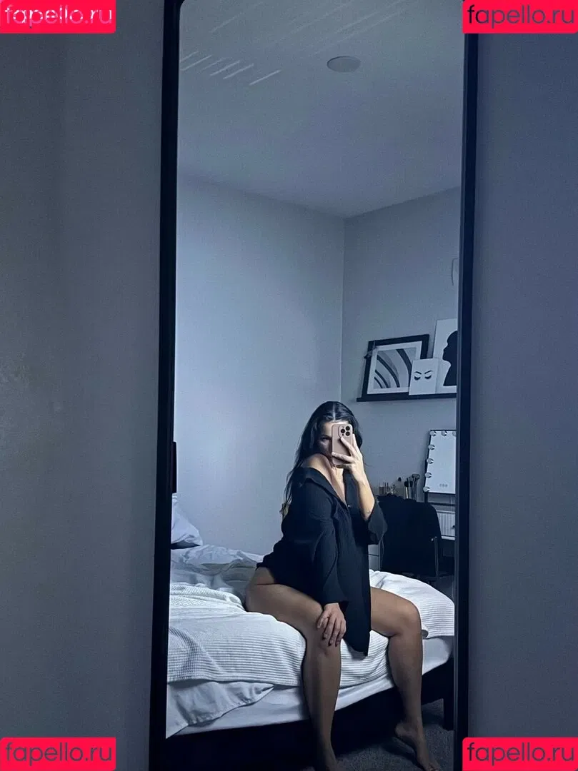 katrinauaiv / sahara99073034 / saharasdessert Onlyfans Photo Gallery 