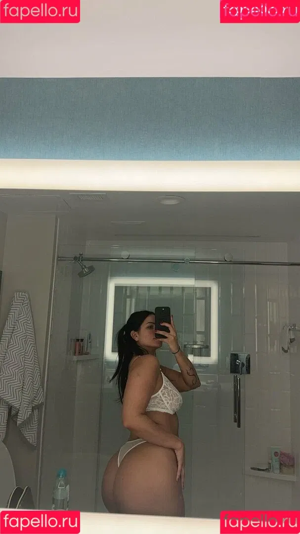 katrinauaiv / sahara99073034 / saharasdessert Onlyfans Photo Gallery 