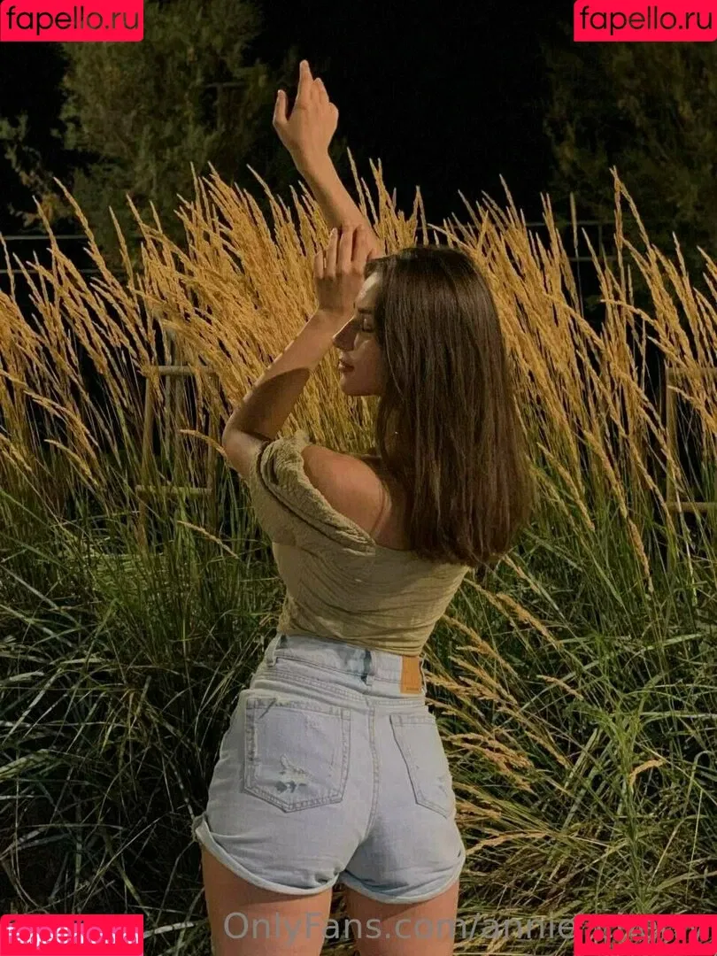 annie_aa / annie_cherry / https: / theanniecherry Onlyfans Photo Gallery 