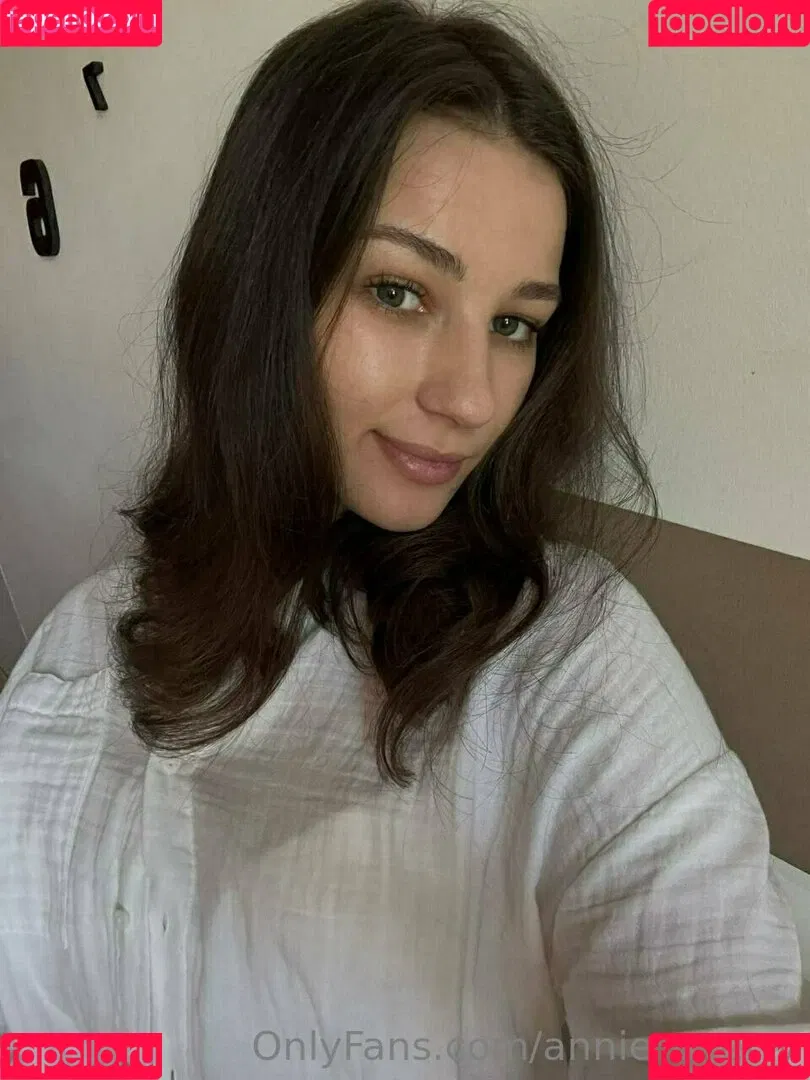 annie_aa / annie_cherry / https: / theanniecherry Onlyfans Photo Gallery 