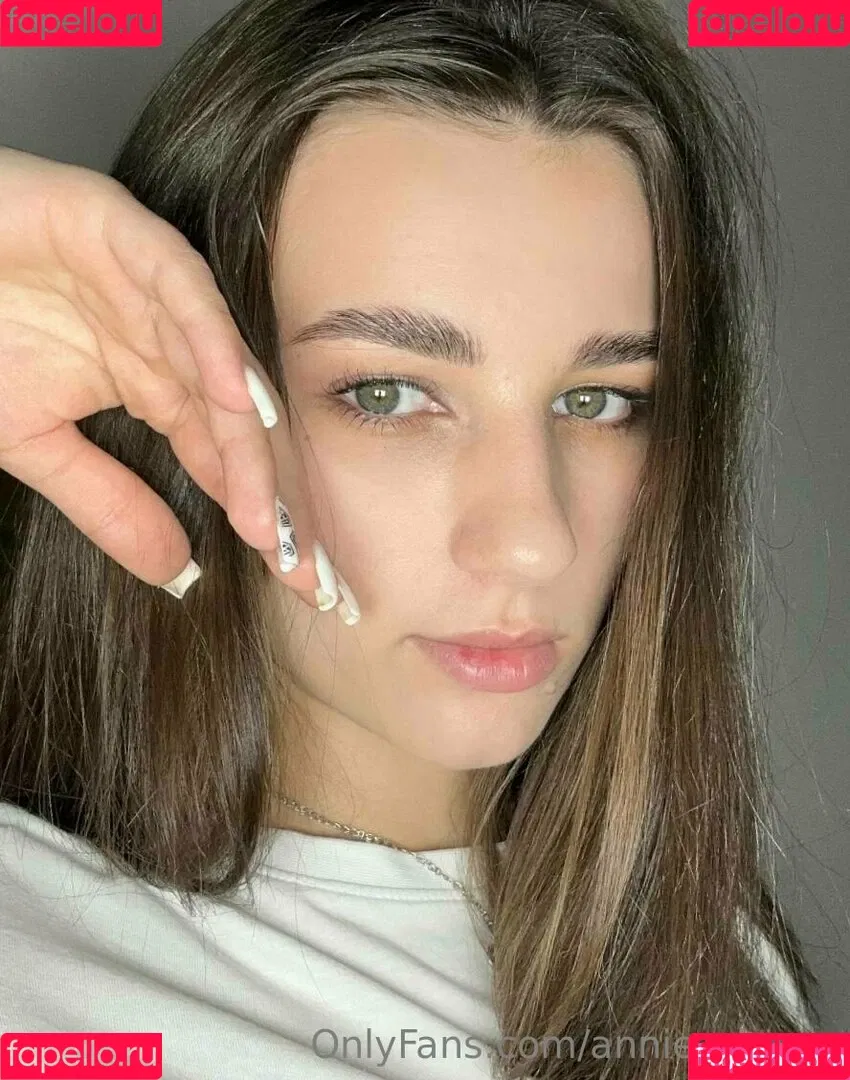 annie_aa / annie_cherry / https: / theanniecherry Onlyfans Photo Gallery 