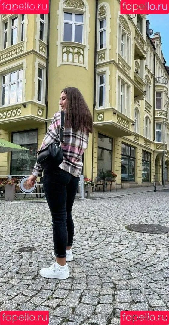 annie_aa / annie_cherry / https: / theanniecherry Onlyfans Photo Gallery 